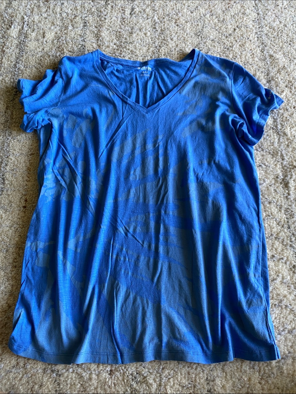 Columbia Women’s Short Sleeve V-Neck Tee - Royal Blue